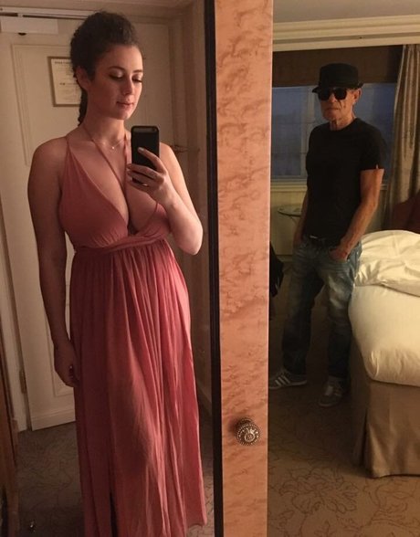 Leila Lowfire hd nackt galerien