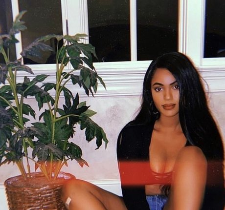 Sophia Cardinez nacktheit top bilder