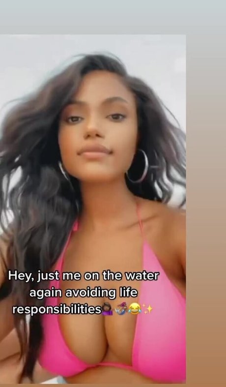 Sophia Cardinez sexy pornostar bild