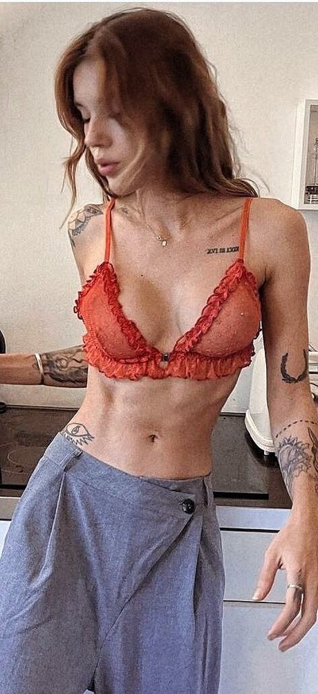 Kedimari model perfekte fotos