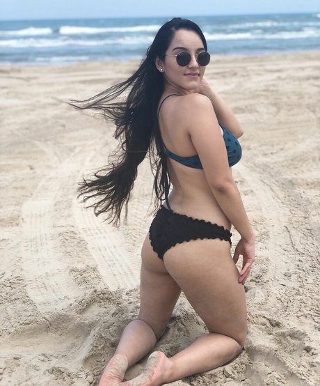 Robingwenn hübsche erotische bild