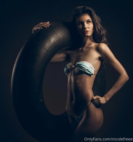 nicolefreee top perfekte foto