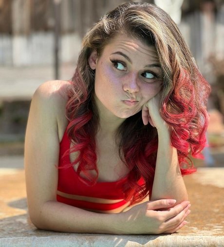 Mally Mouse porno top foto