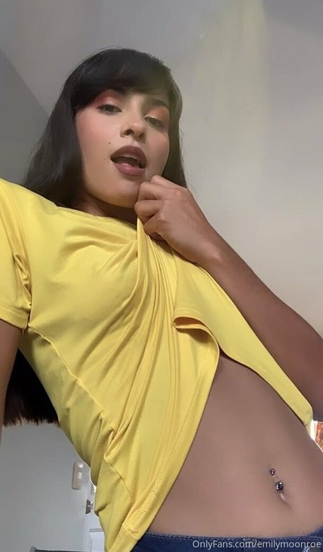 emilymoonroe sexy nackte foto