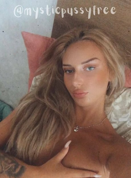 emilymoonroe heiße nackten fotos