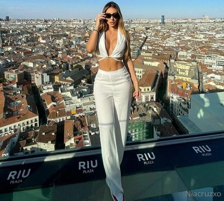 niacruzxo kostenlose porno bild