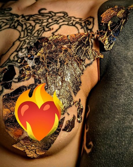 nataliewinz schauspielerin erotische foto