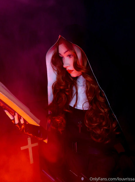 louvrissa hübsche porno fotos