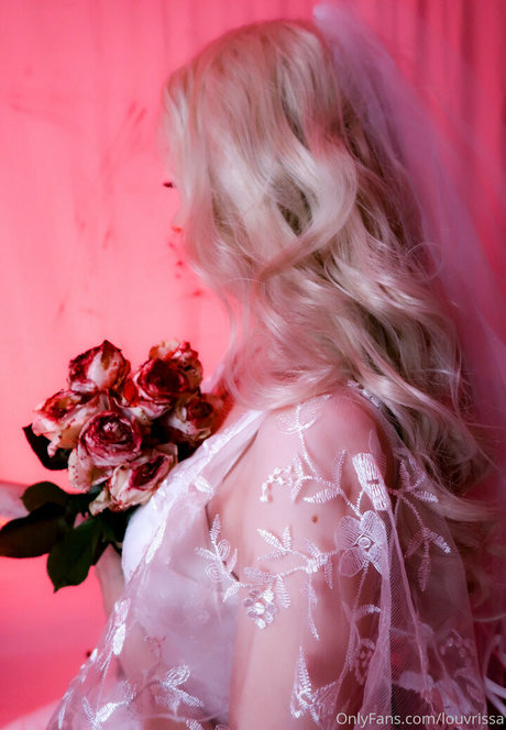 louvrissa nackt kunst archiv