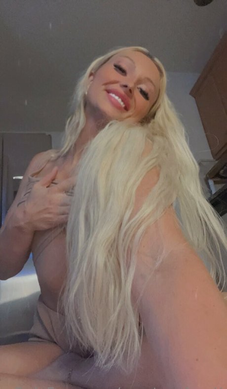 courtneyhuntt heiße exklusive foto