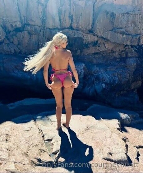 courtneyhuntt nackte foto