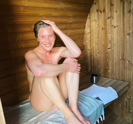 Katee Sackhoff exklusive akt fotos