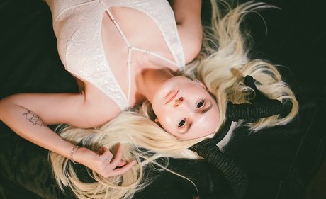 Lyllaangel pornographische bild