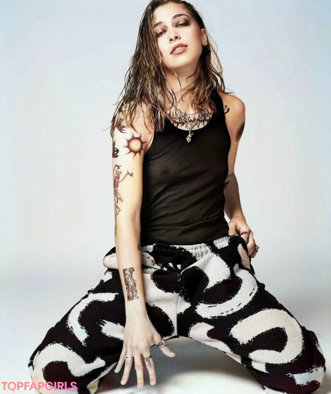 Onlyjayus nacktheit hd bild