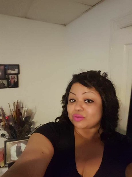 NOLA DA DARLING erotische heiße galerie