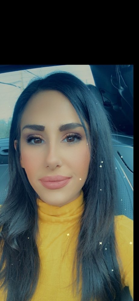 Amanda Dinardo erotische akt bild