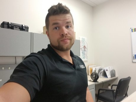 Rightmeow top nackte bild