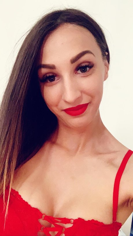 Adelline sexy perfekte galerien