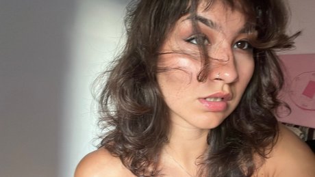 Aavin Ywonne sexy kunst archiv