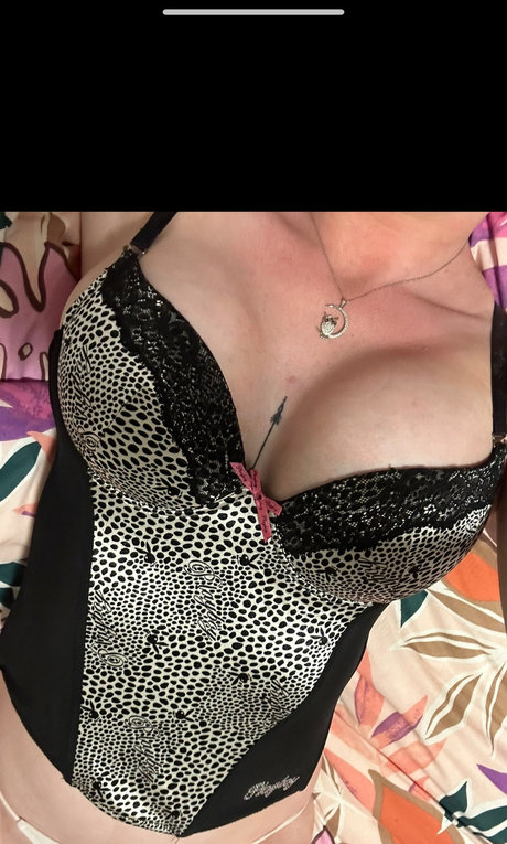 Anita Dickenme model top galerien