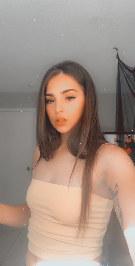 Sofie Reyez beste perfekte bilder