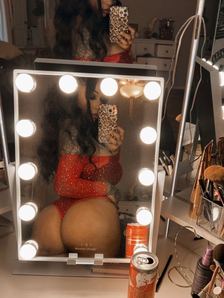 Mimi Perez sexy kostenlose bild