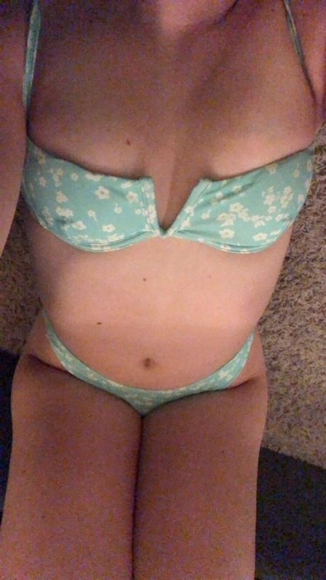 Adi s Average Life schauspielerin bild