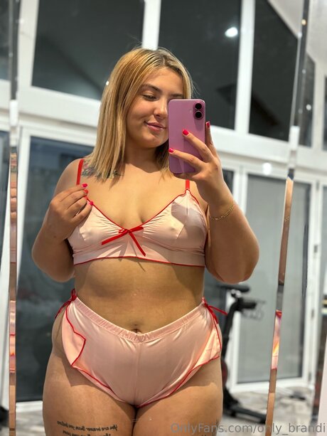 BRITISH BRANDI RAEE_ erwachsene freie galerien