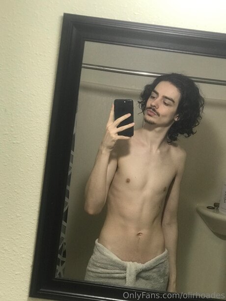 Oli Rhoades model pornographische bilder