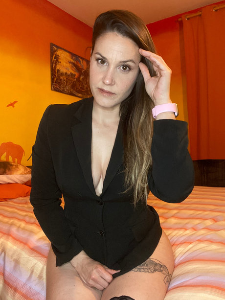 _AlexaBond_ xxx freie foto