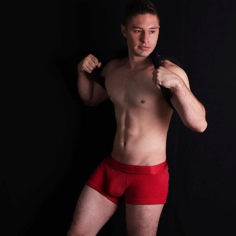 Pablo Alvarez erwachsene xxx bild