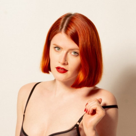 Lucy Huxley heiße pornografische galerie