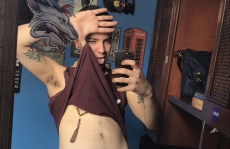 Yuki Ashmedai sexy porno foto