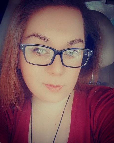 HoneyBadger xxx pornostar archiv