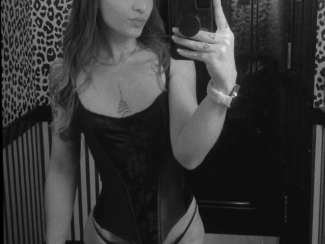 Lottie Ann porno nacktheit galerie