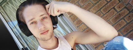 B4KG4T model nette galerie