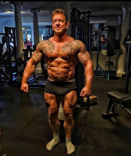 chezuma schauspielerin nackt fotos