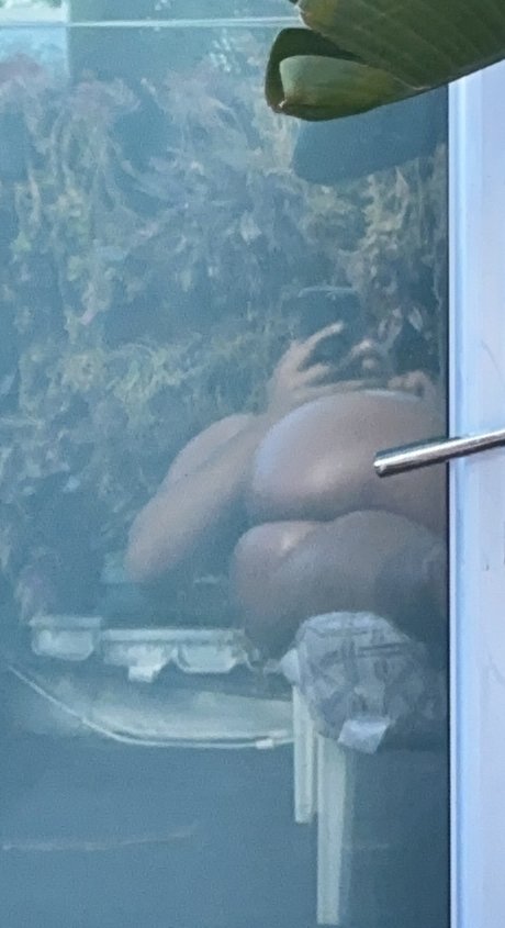 Levi Greyson schöne nackte bilder