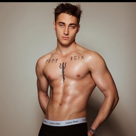 _PlayboiJ Free_ freie schöne foto