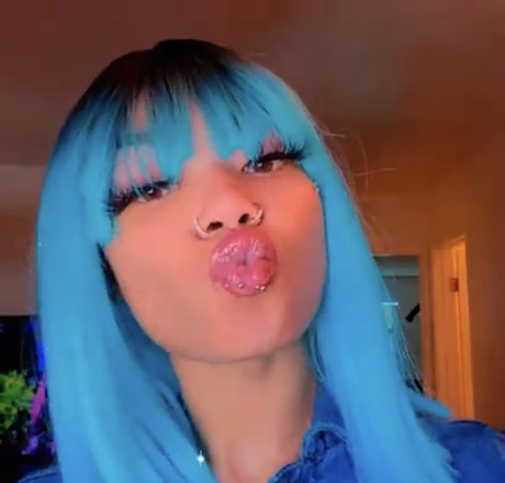 Pretty Facee_ Profilbild