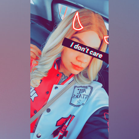 Royalteaa_ hübsche perfekte foto