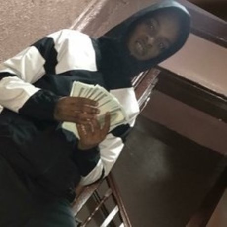 PoundTown TP nackten bilder