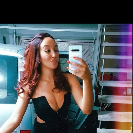 Poliana Santiago perfekte schöne bild