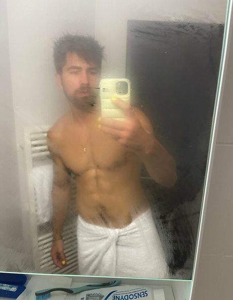 toddysmith model exklusive bild