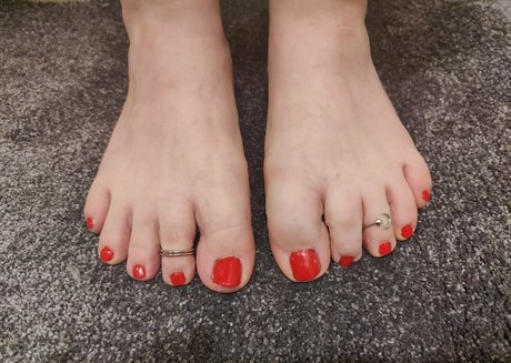 kayties feet kostenlose nackte bild