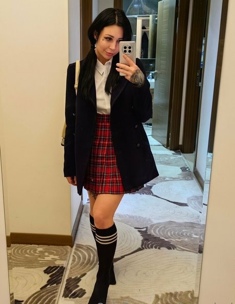 lola pixel erwachsene pornographische bilder