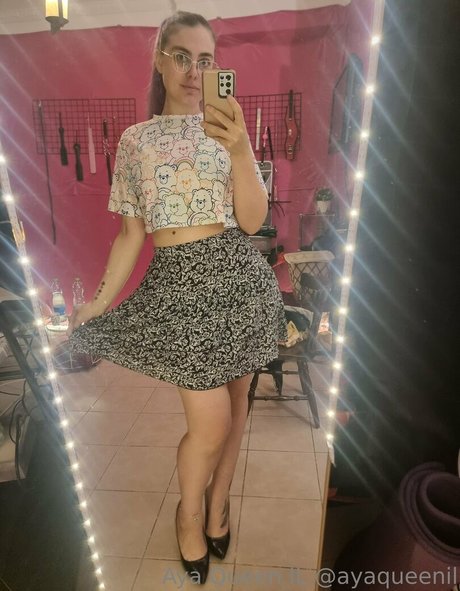 ayaqueenil nacktheit beste archiv