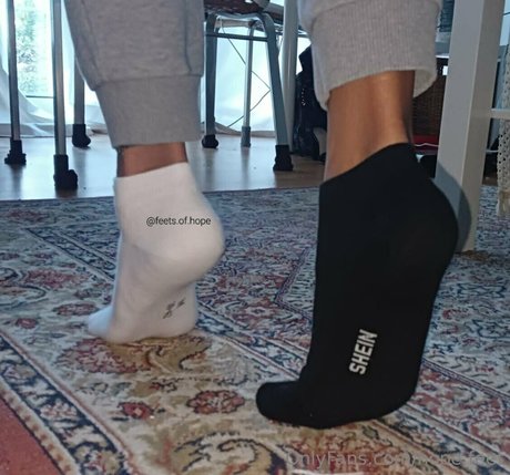 hope feet sexy pornostar foto