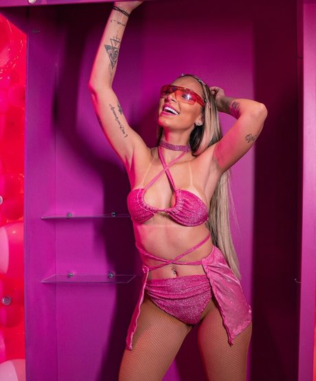 Paloma Lopes porno erwachsene galerie