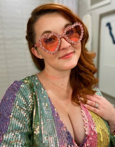 Aureylian top nackt foto